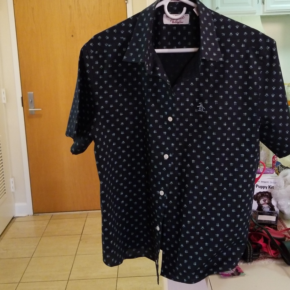 Mens short sleeve button down shirt.